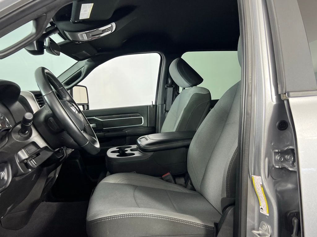 2024 Ram 2500 Big Horn photo 14