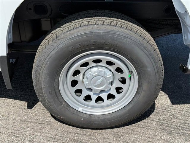 2025 Chevrolet Silverado 1500 photo 4