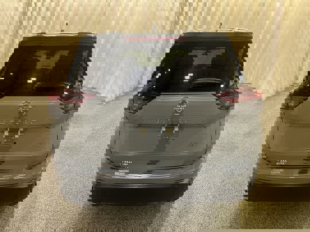 2026 Nissan Rogue SV photo 3