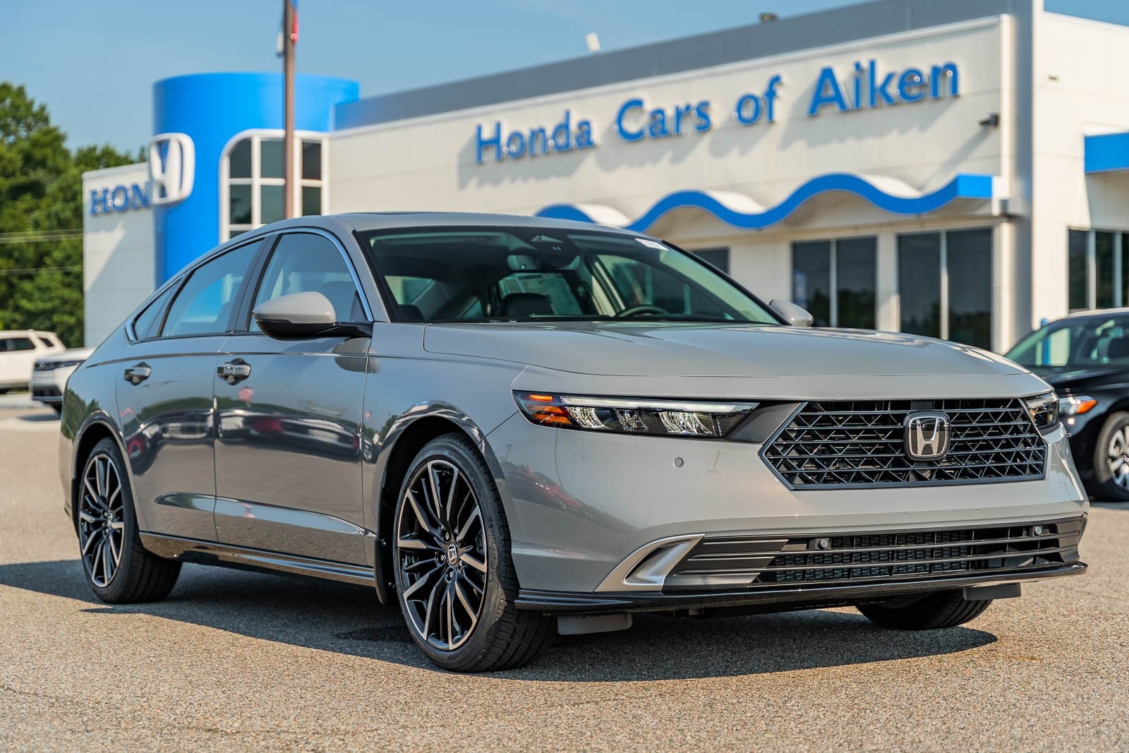 2025 Honda Accord Hybrid Touring's photo