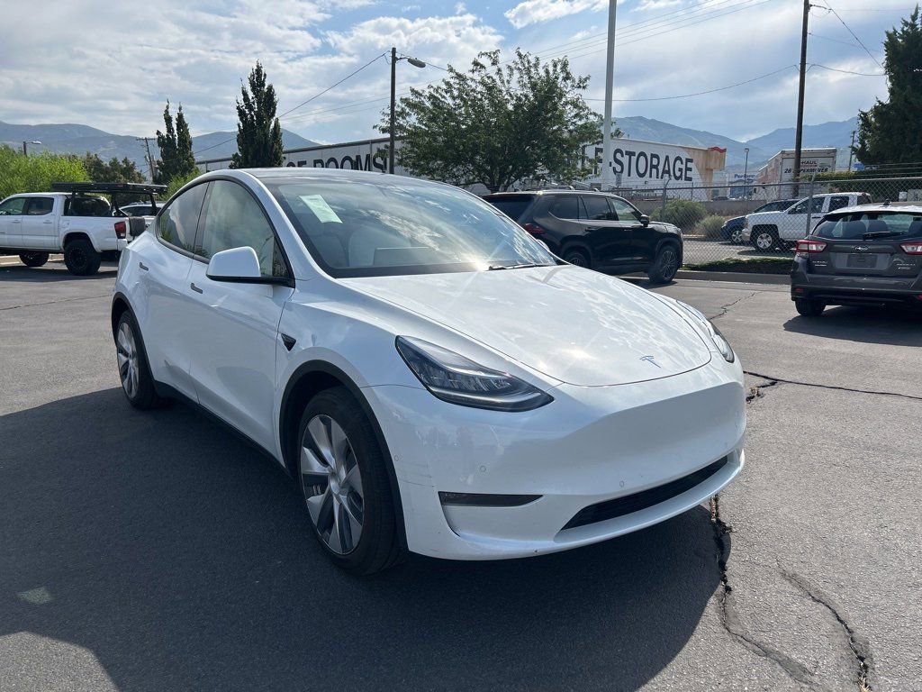 Used 2020 Tesla Model Y Long Range with VIN 5YJYGDEE3LF053453 for sale in Northfield, Minnesota