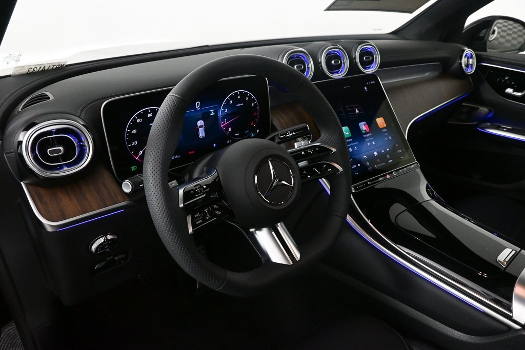 2026 Mercedes Benz GLC 300 4MATIC photo 5