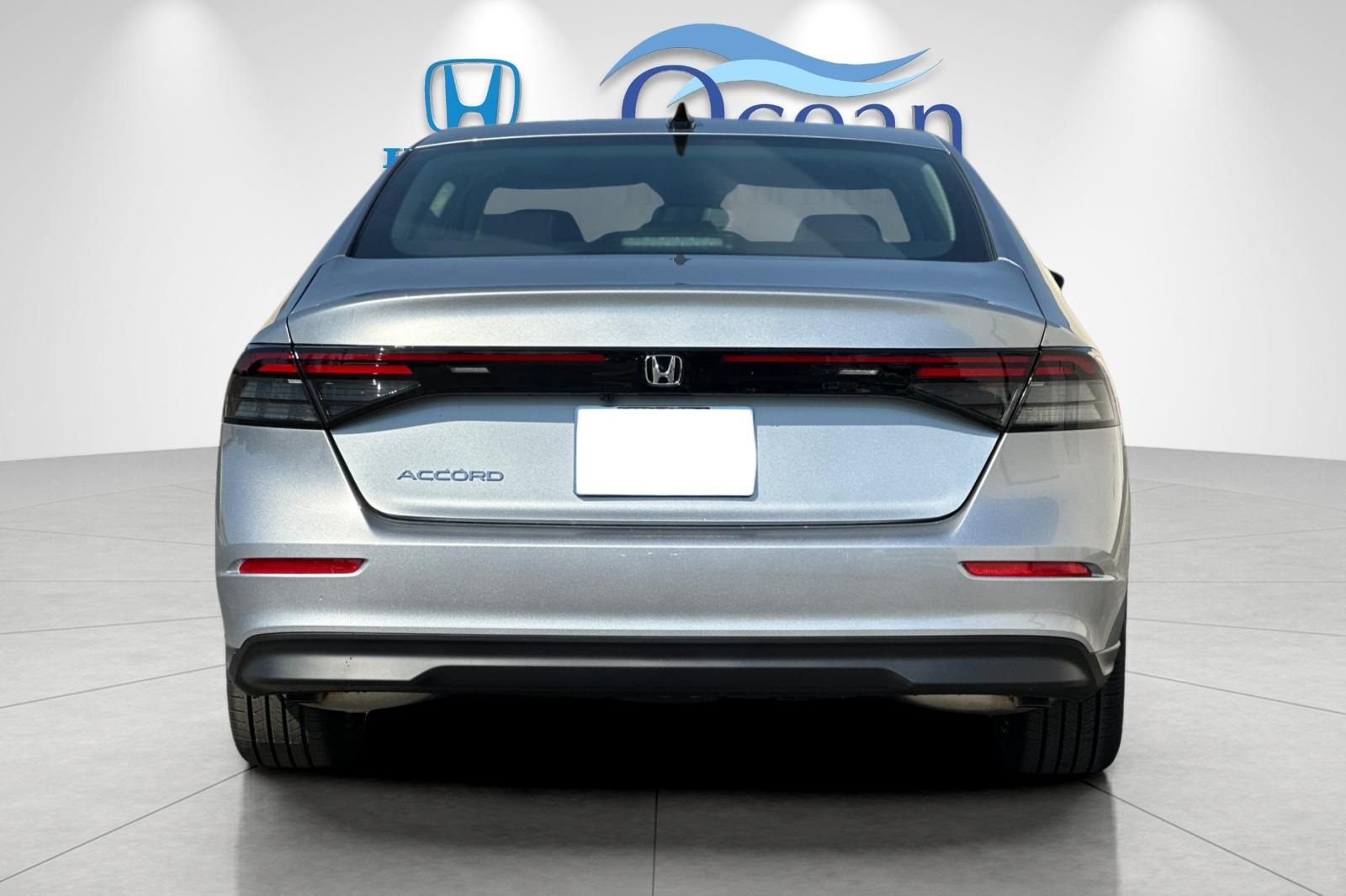 2025 Honda Accord SE photo 4