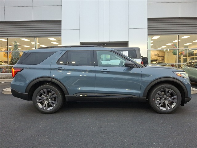 2026 Ford Explorer Active's photo