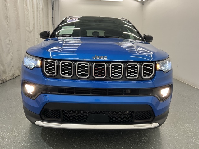 2024 Jeep Compass Limited photo 3