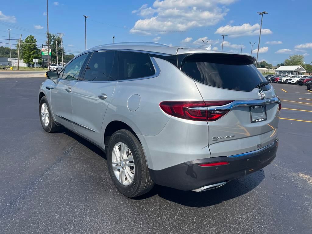 2021 Buick Enclave Essence photo 2