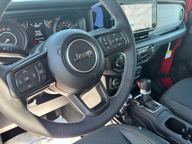 2025 Jeep Gladiator Sport S photo 13