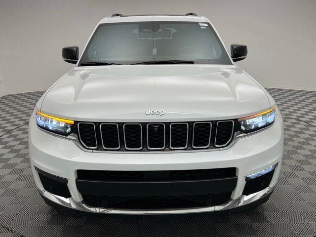 2024 Jeep Grand Cherokee Limited photo 2