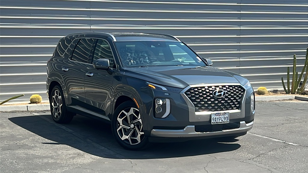 Used 2022 Green Hyundai Calligraphy image 1