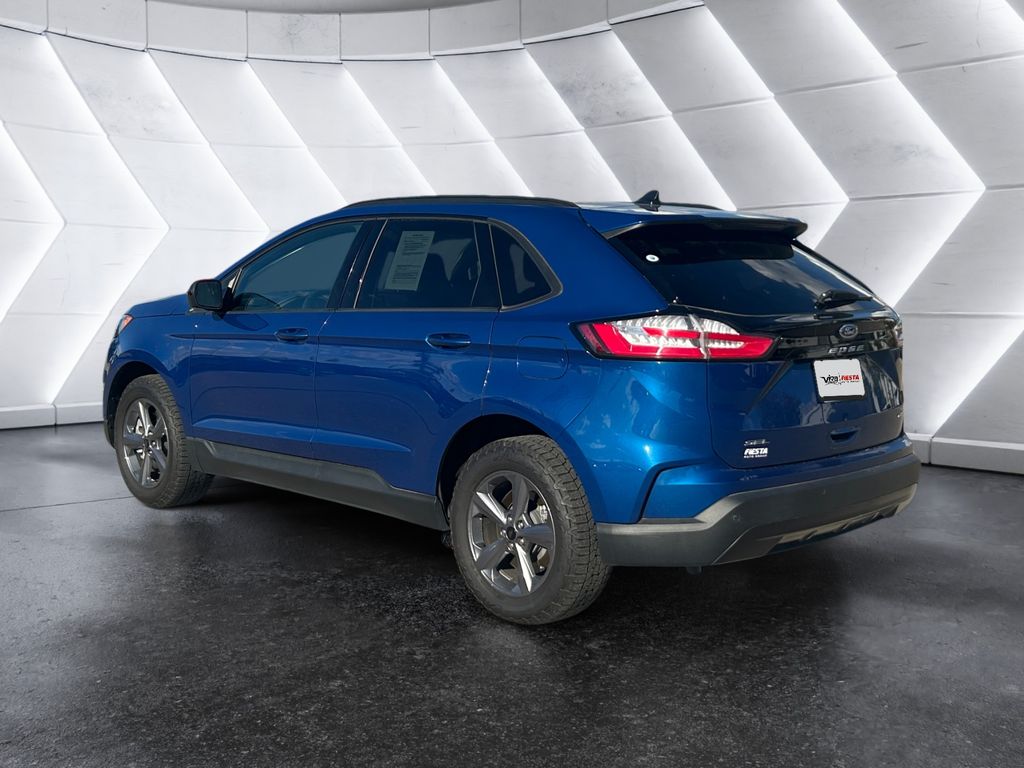 2024 Ford Edge SEL photo 4