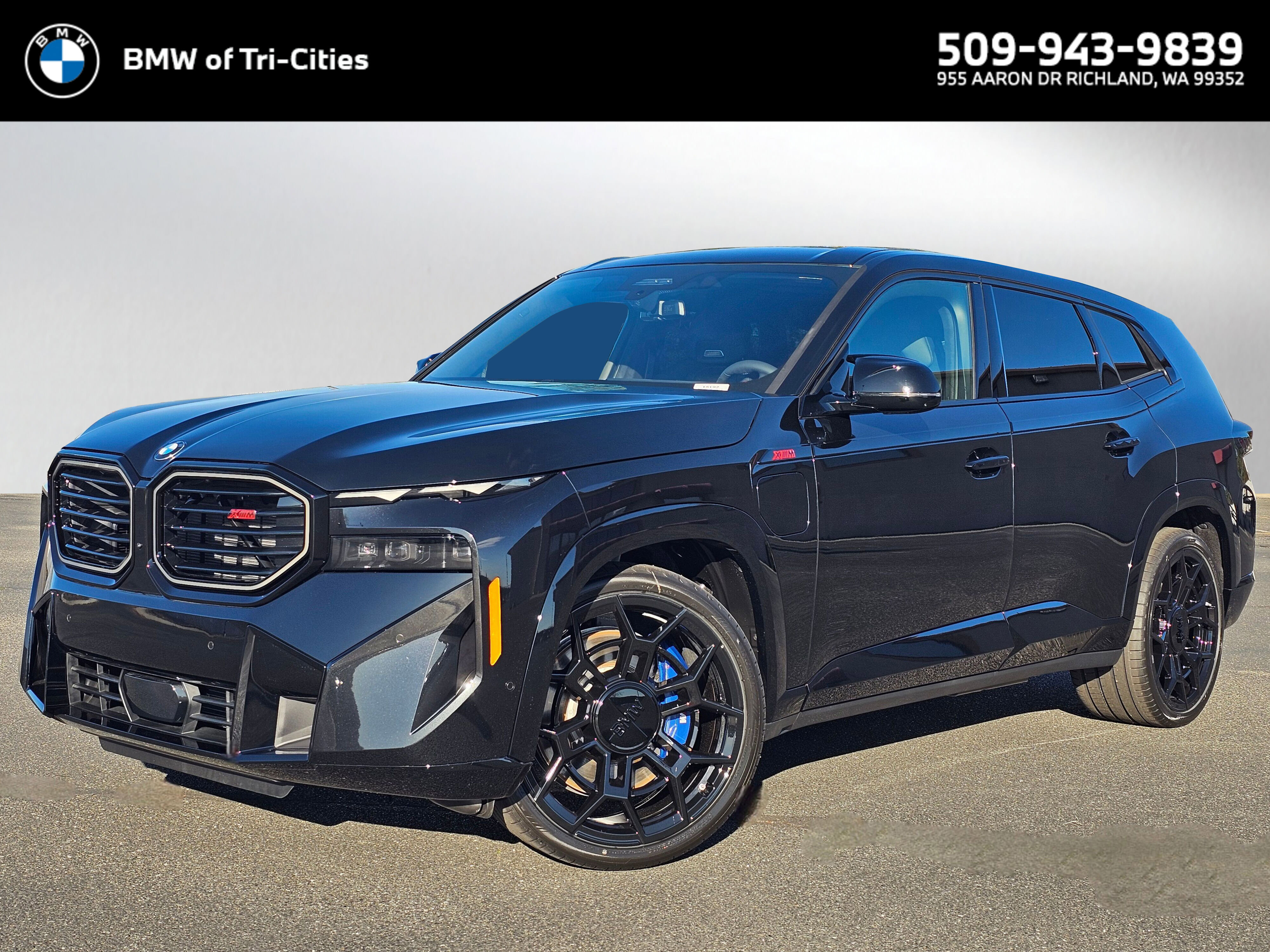 2026 BMW XM Base's photo