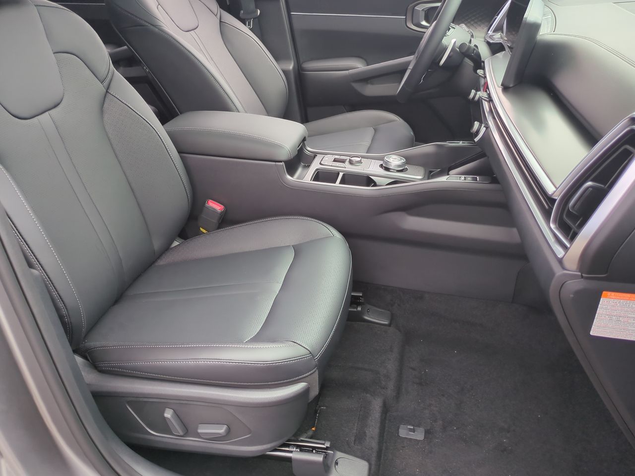 2025 Kia Sorento Plug-In Hybrid EX photo 24