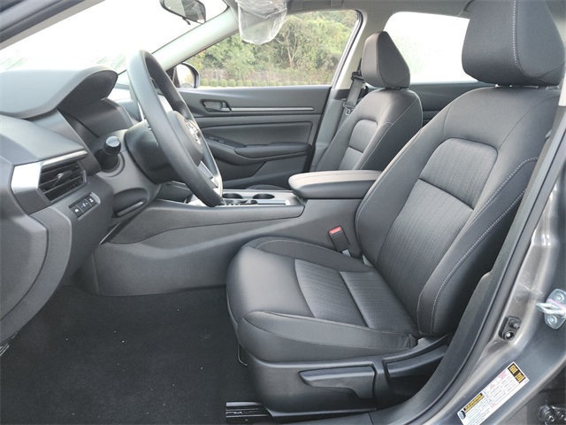 2025 Nissan Altima 2.5 S photo 5