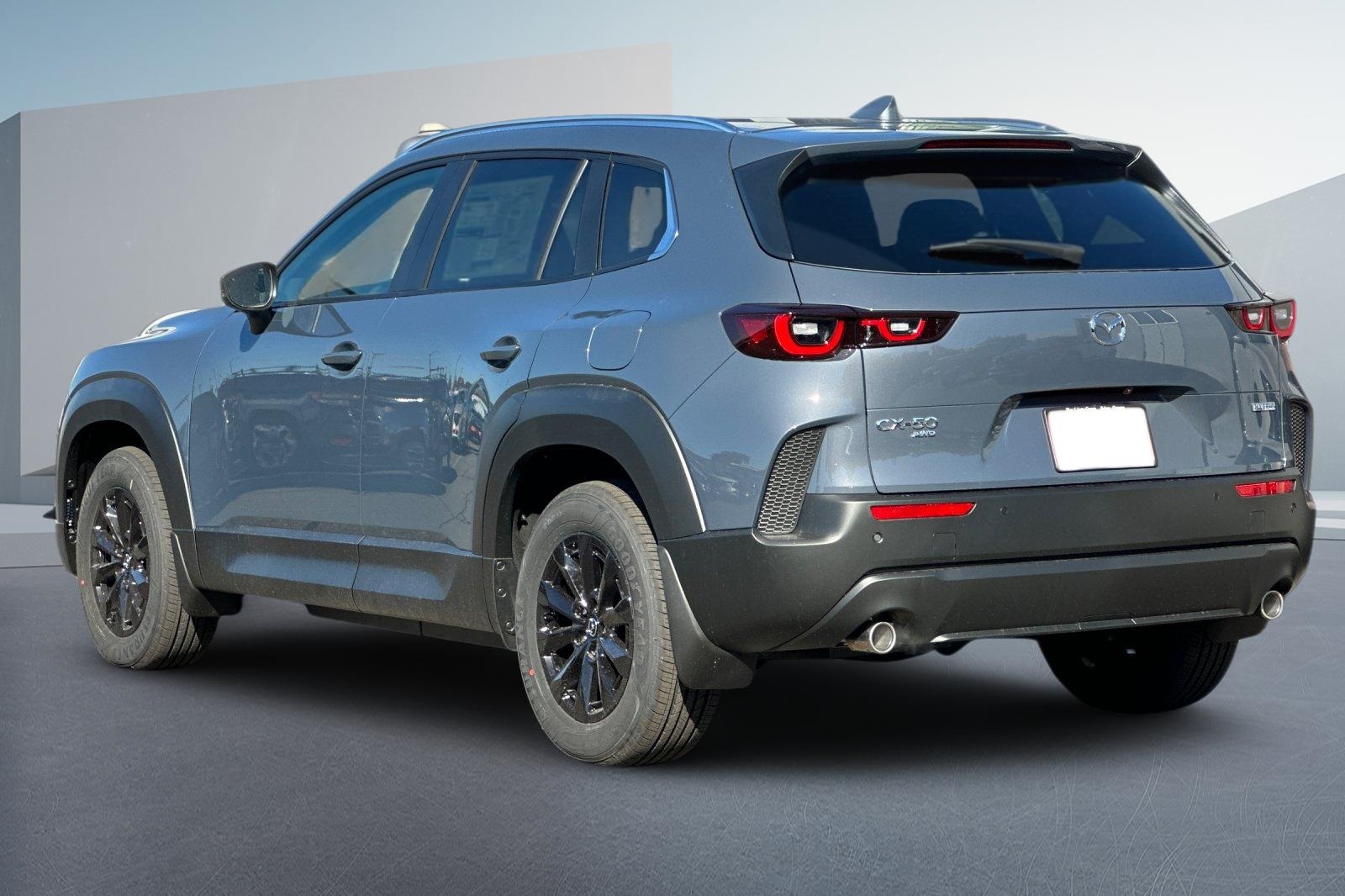 2026 Mazda CX-50 2.5 Preferred photo 2