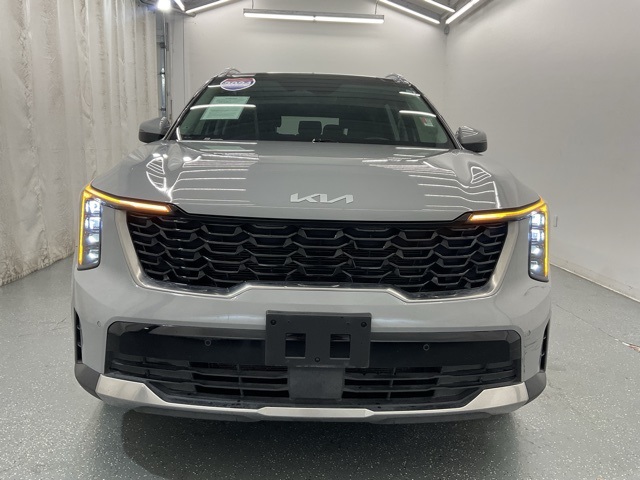 2024 Kia Sorento S photo 3