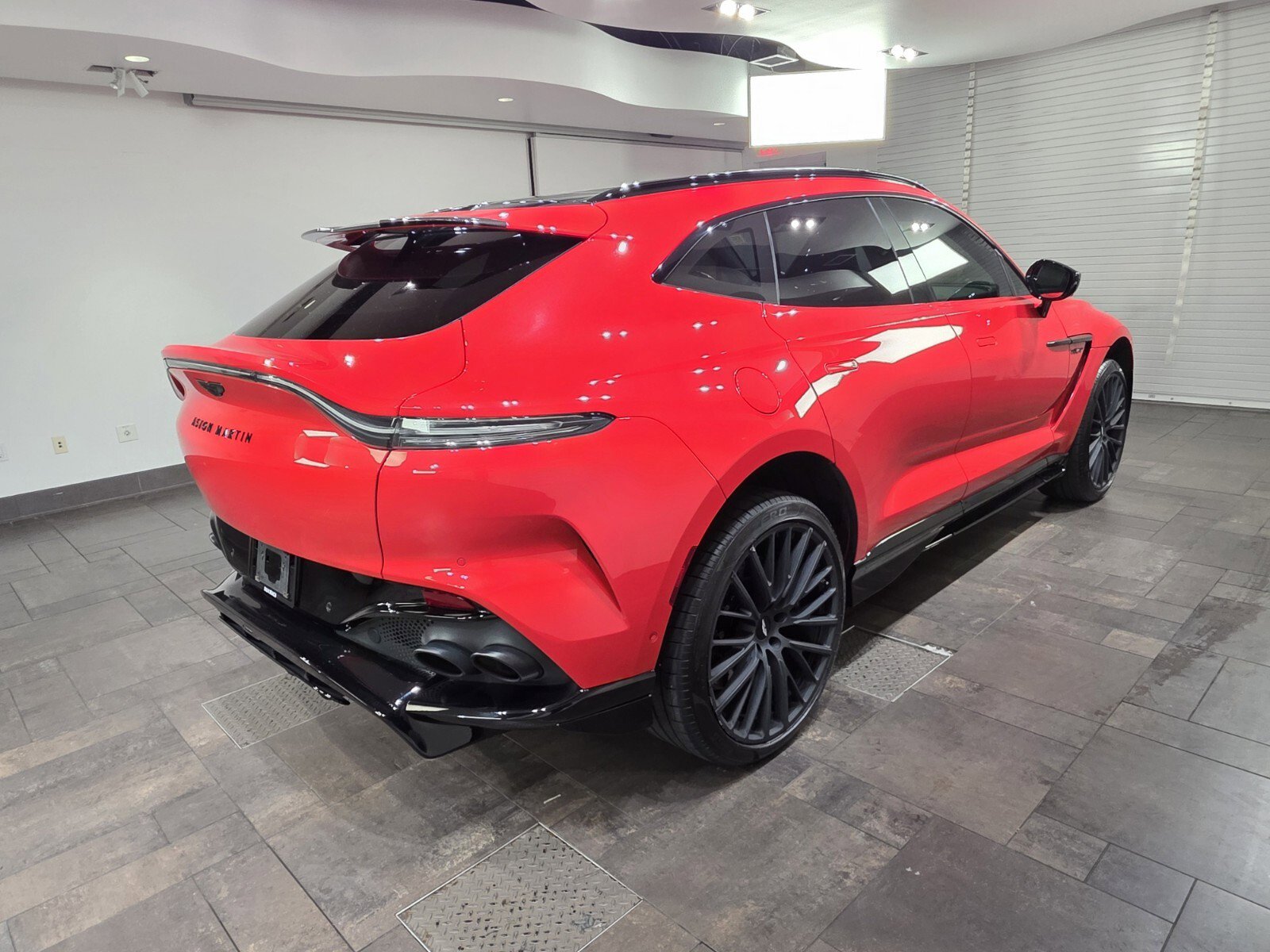 2023 Aston Martin DBX DBX707 photo 26