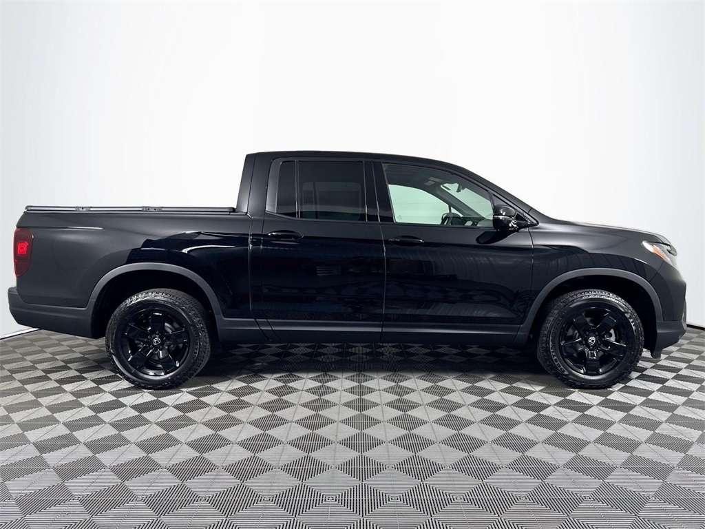 2025 Honda Ridgeline Black Edition photo 4