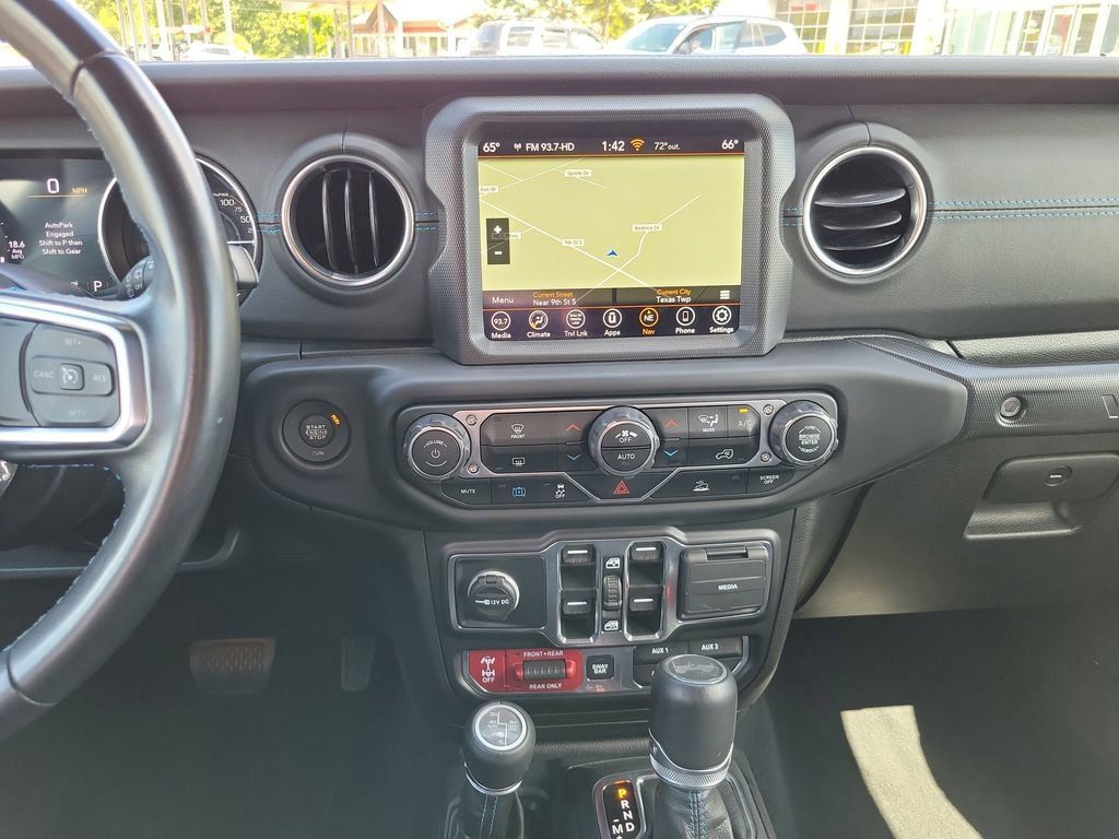 2022 Jeep Wrangler Unlimited Rubicon 4xe photo 25
