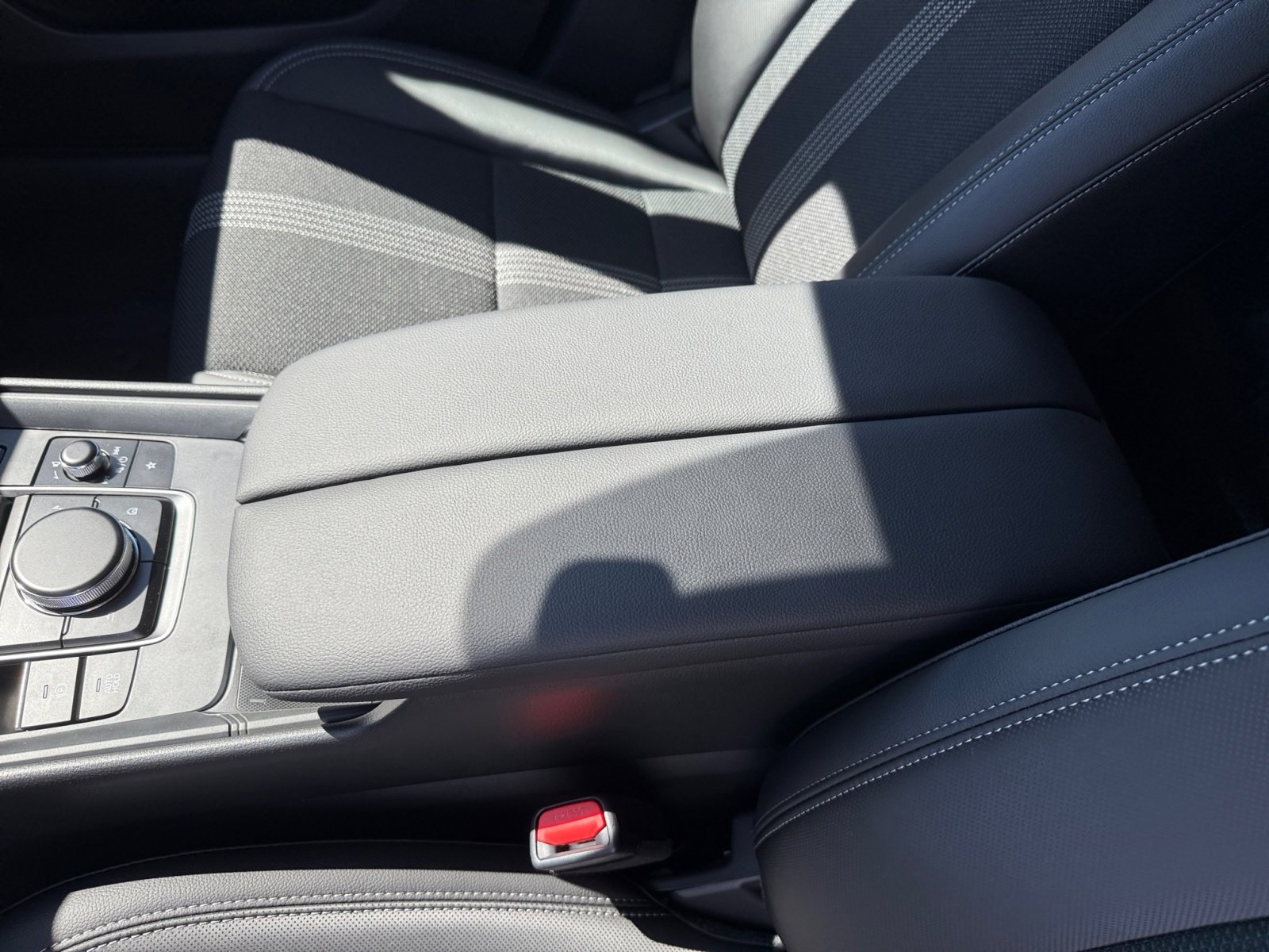 2025 Mazda CX-50 Preferred photo 13