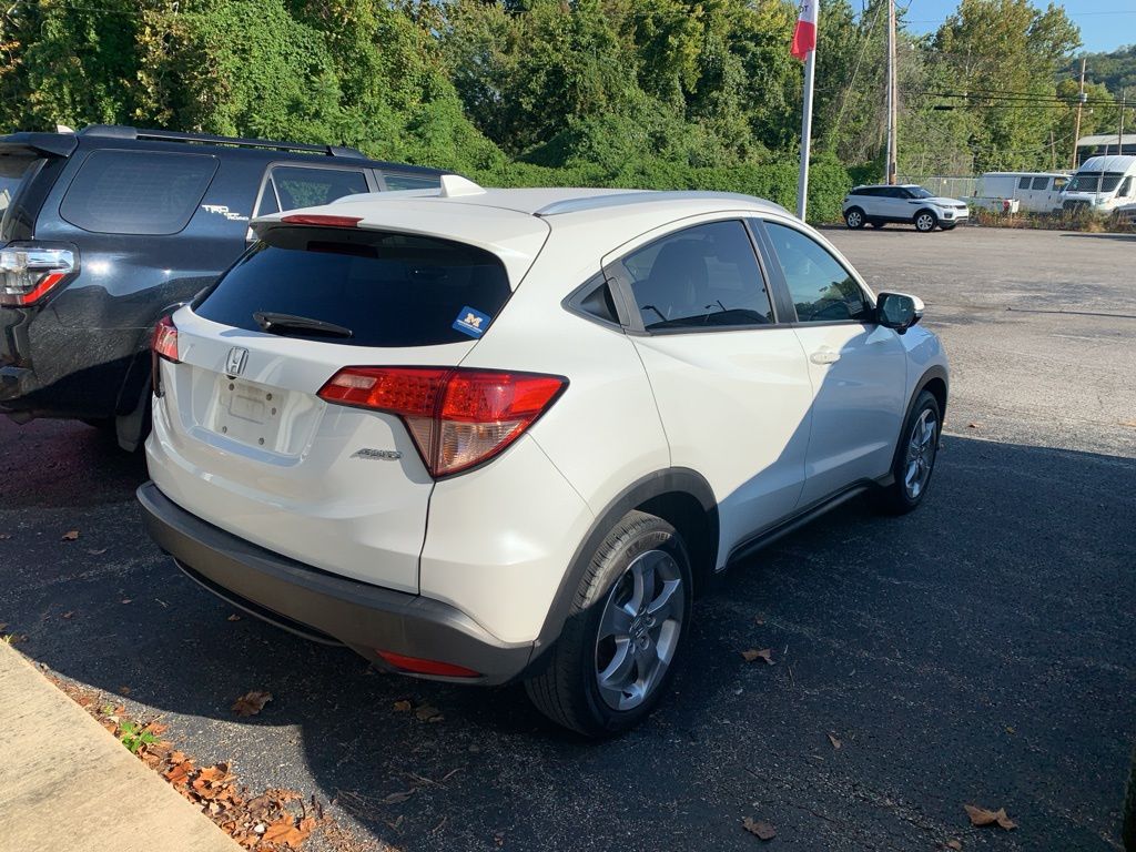 2016 Honda HR-V EX-L photo 4
