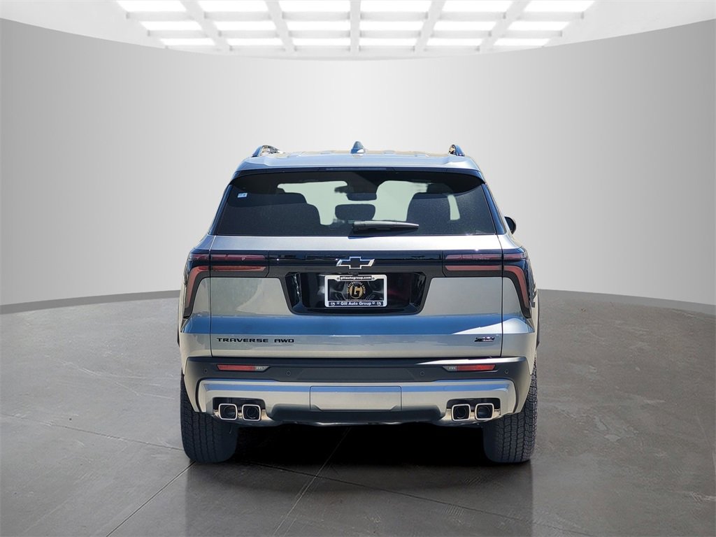 2025 Chevrolet Traverse Z71 photo 4