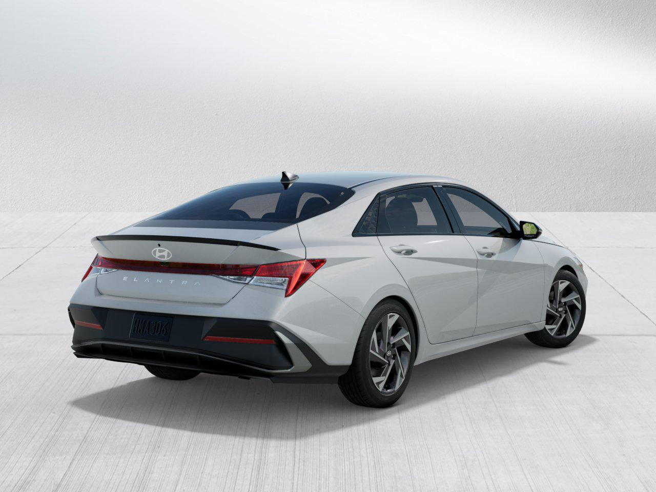 2025 Hyundai Elantra SEL Sport photo 4