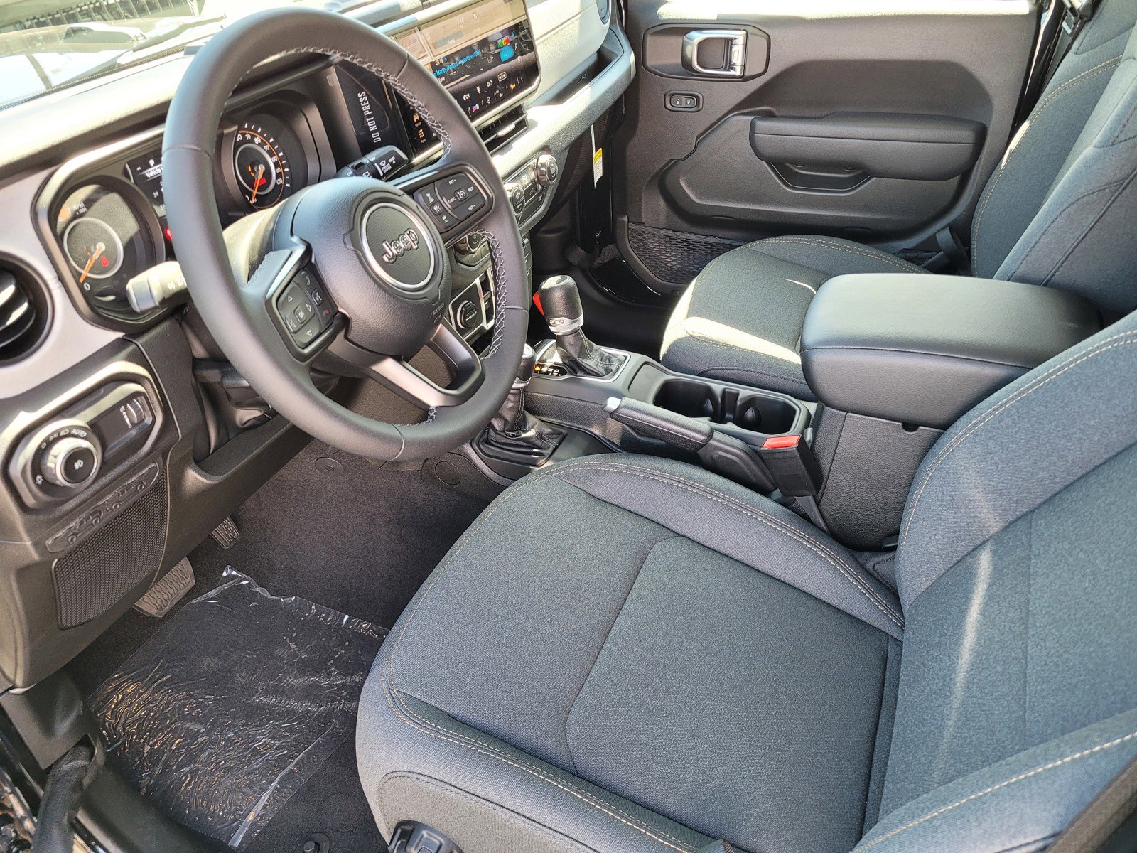 2025 Jeep Wrangler Sport photo 8