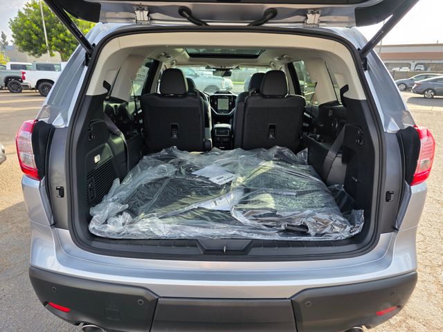 2025 Subaru Ascent Touring photo 9
