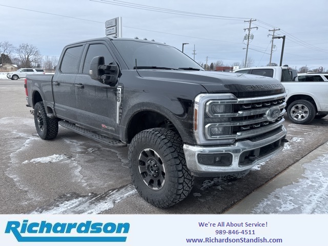 2025 Ford F-250 Super Duty Lariat's photo