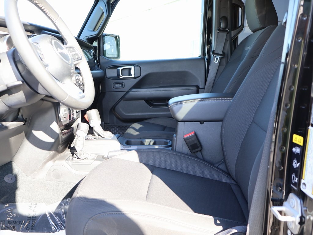 2023 Jeep Gladiator Overland photo 20