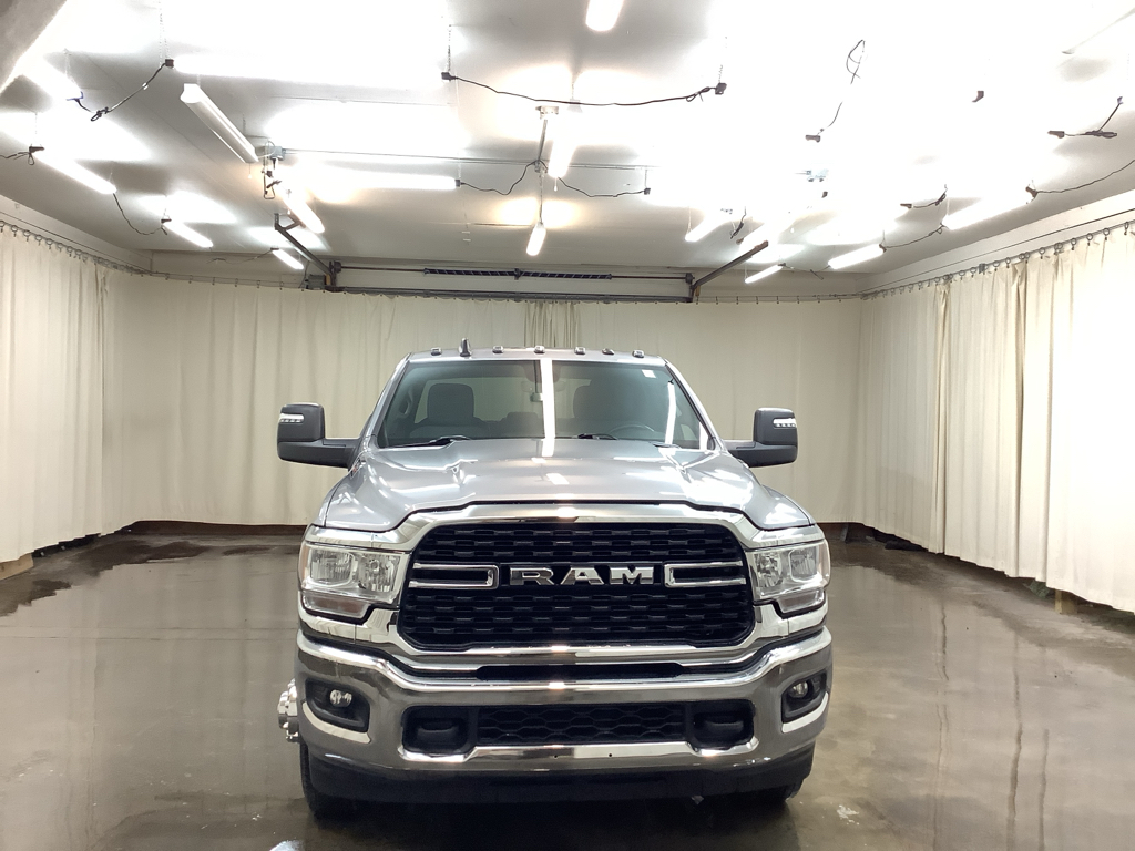 2024 Ram 3500 Big Horn photo 2