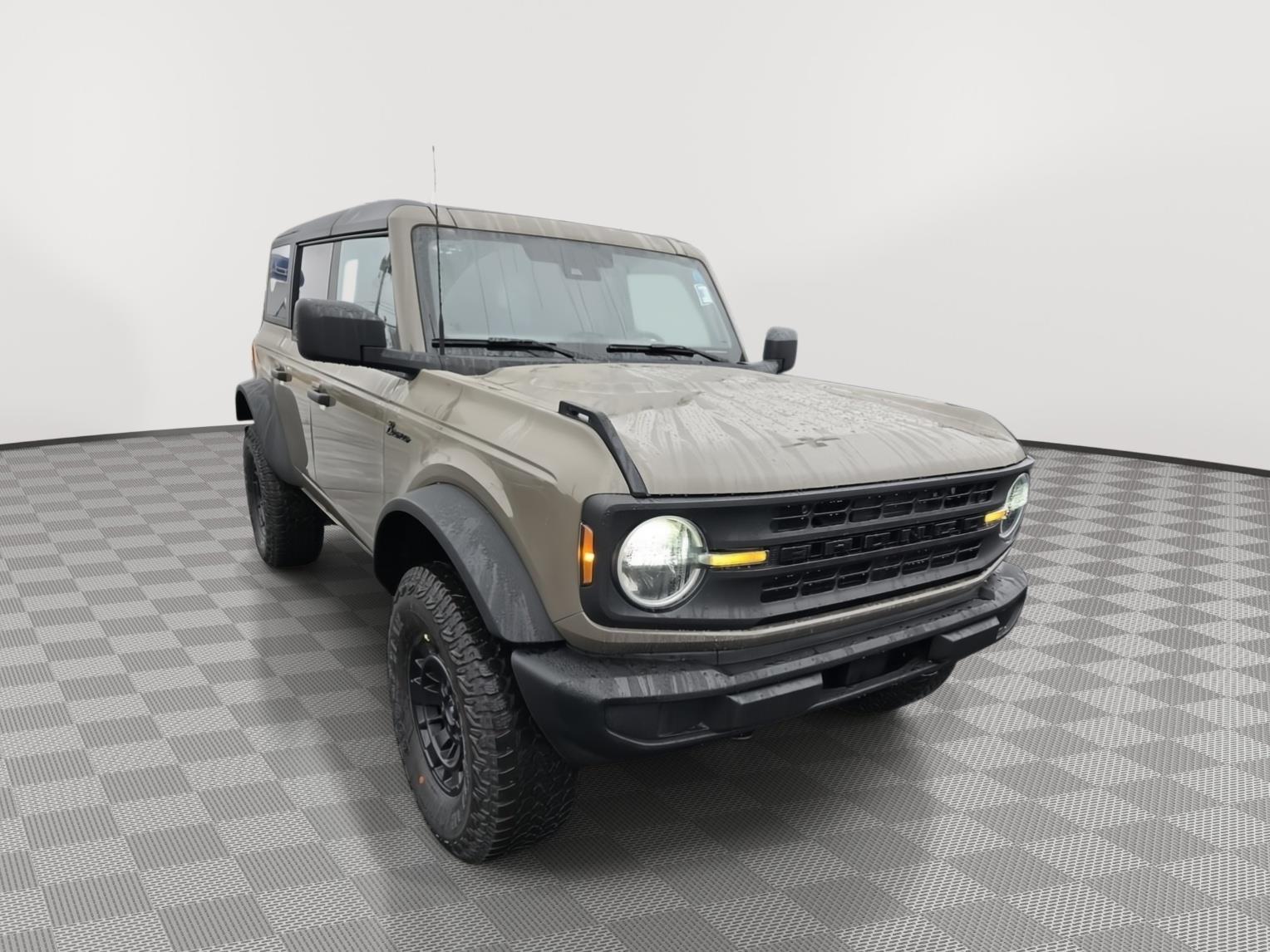 2025 Ford Bronco 4-Door Big Bend's photo