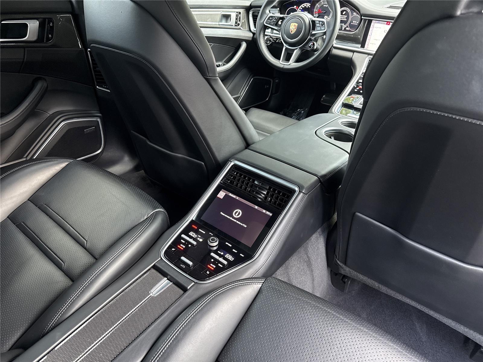 2020 Porsche Panamera GTS photo 30