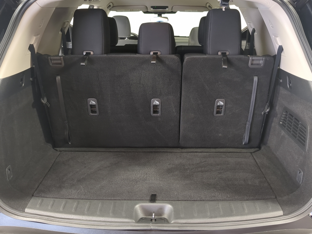 2024 Nissan Pathfinder SV photo 14