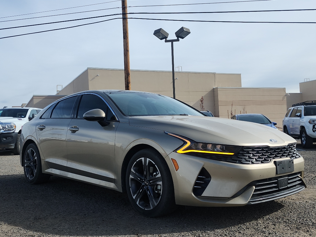 2021 Kia K5 EX photo 3