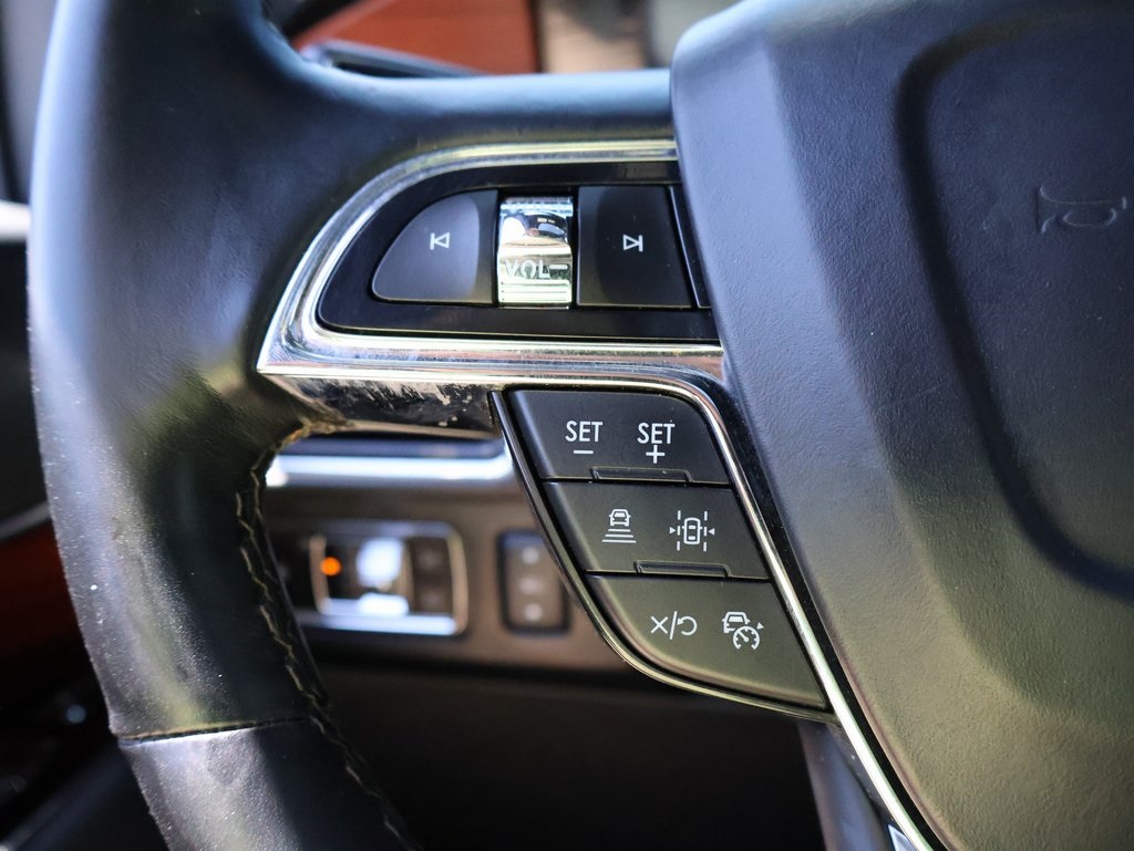 2024 Lincoln Navigator L Standard photo 30
