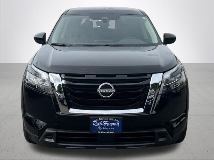 2025 Nissan Pathfinder S photo 3