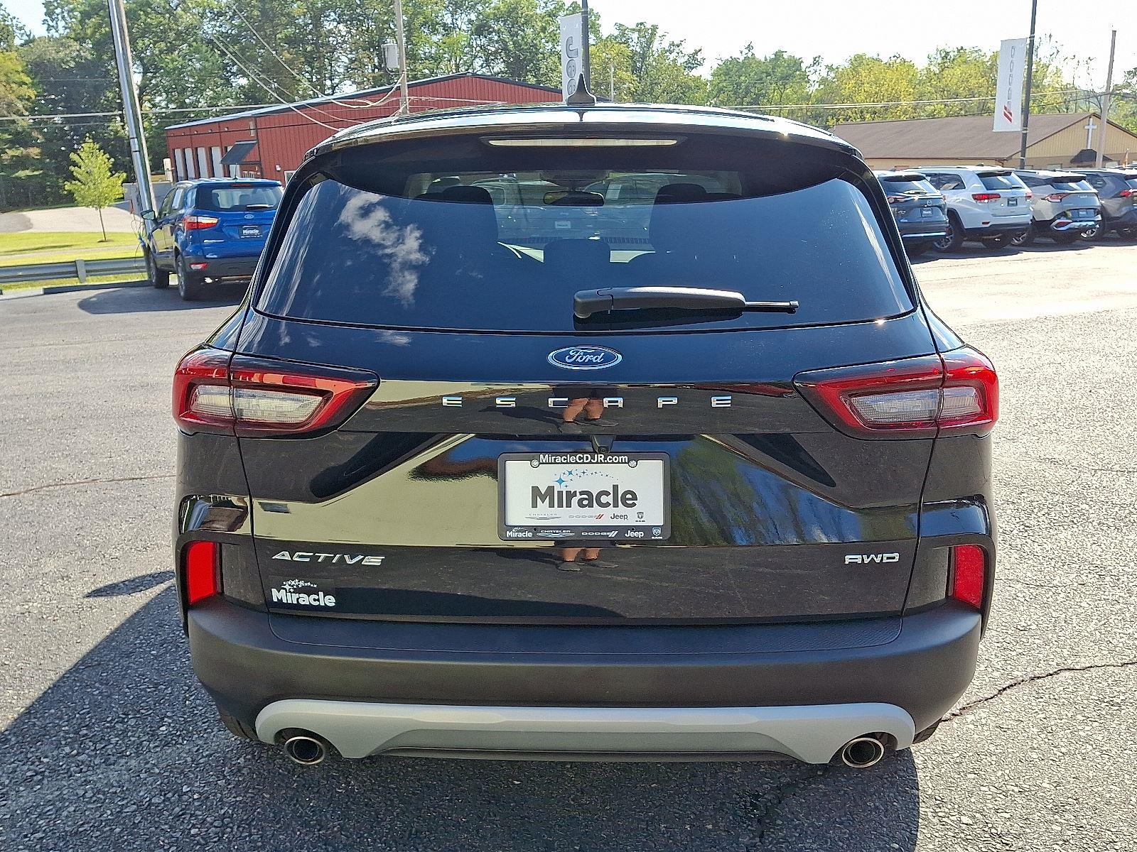 2023 Ford Escape Active photo 4