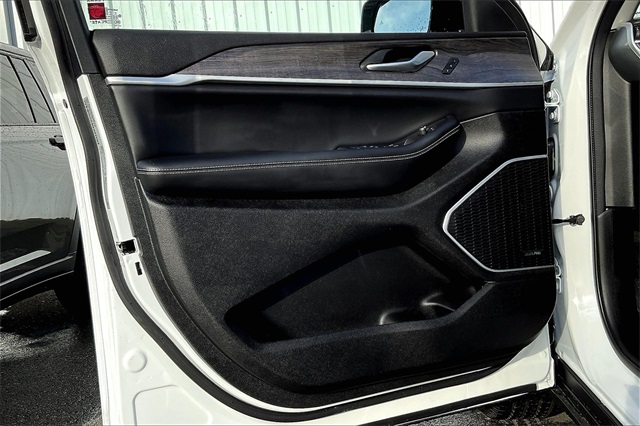 2024 Jeep Cherokee 4xe photo 22