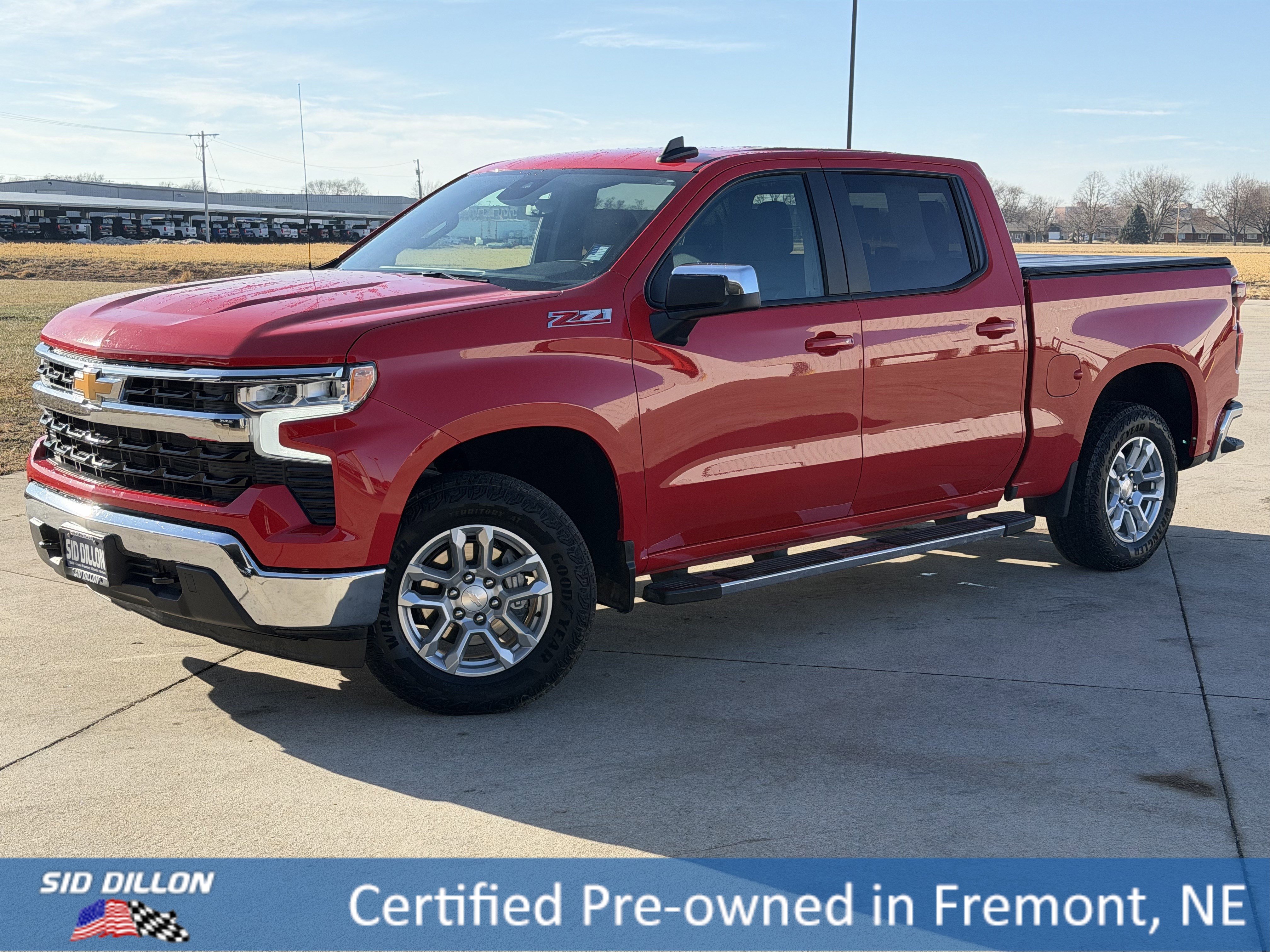 2024 Chevrolet Silverado 1500 LT's photo