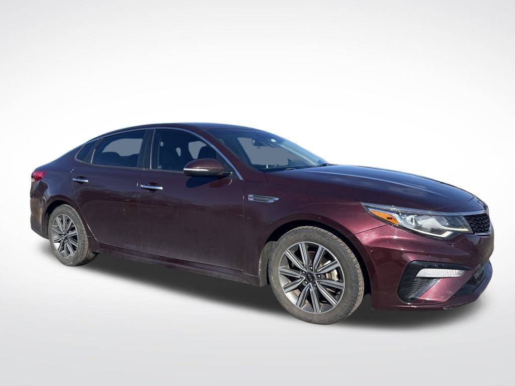 2019 Kia Optima LX's photo