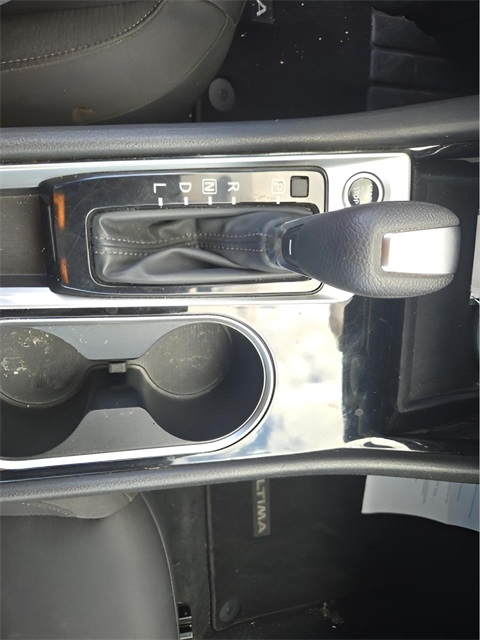 2024 Nissan Altima 2.5 SV photo 16