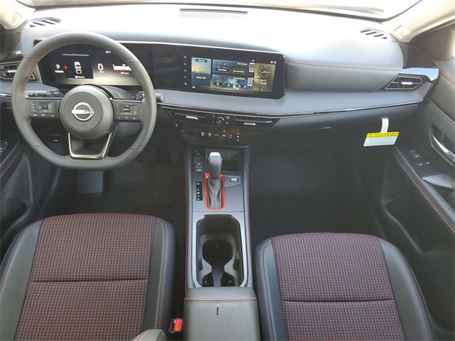 2025 Nissan Kicks SR photo 14