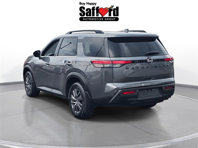 2022 Nissan Pathfinder SV photo 2