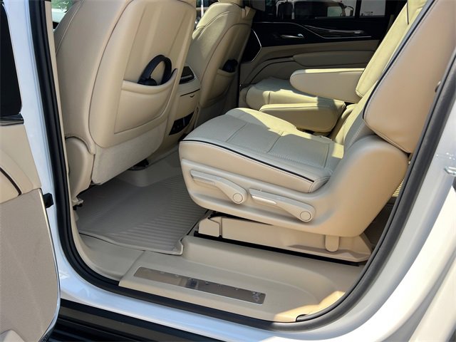 2024 Cadillac Escalade ESV Premium Luxury photo 21