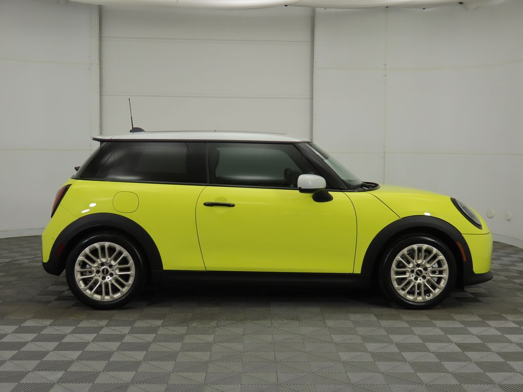 2026 Mini Cooper Hardtop S 2 Door Iconic photo 4
