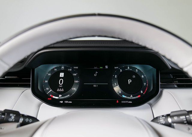 2025 Land Rover Range Rover Sport SE photo 14