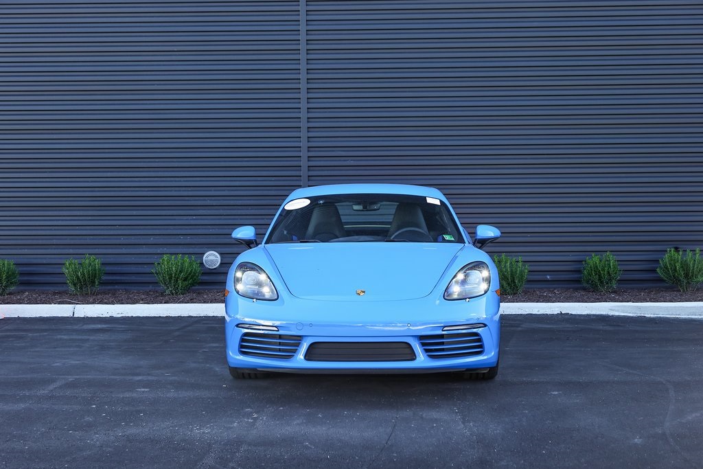 2025 Porsche Cayman photo 10