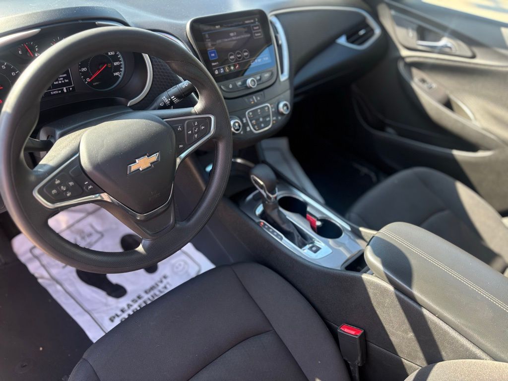 2023 Chevrolet Malibu 1LT photo 9