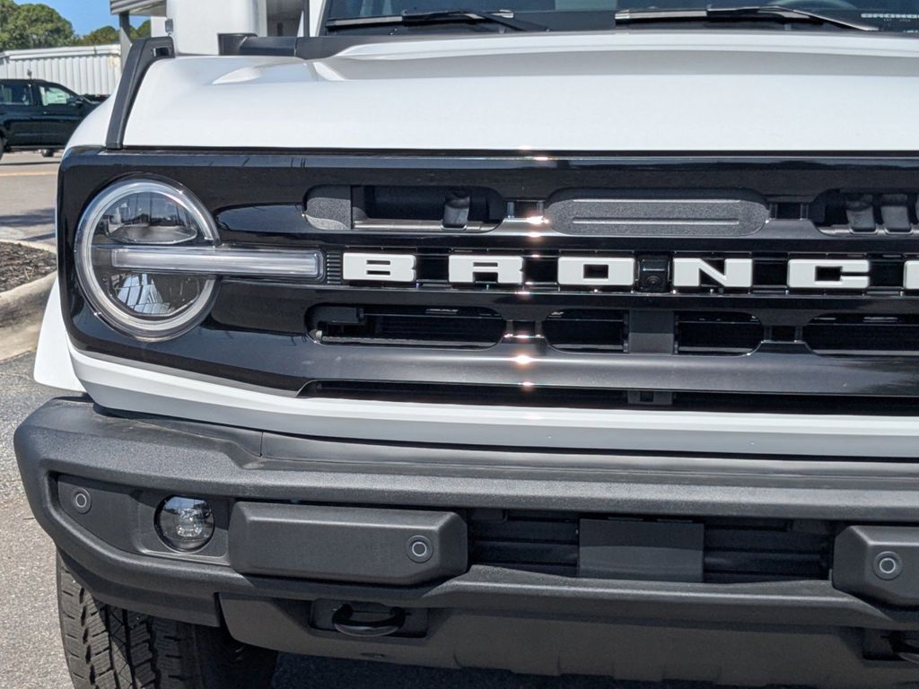 2025 Ford Bronco Outer Banks photo 10